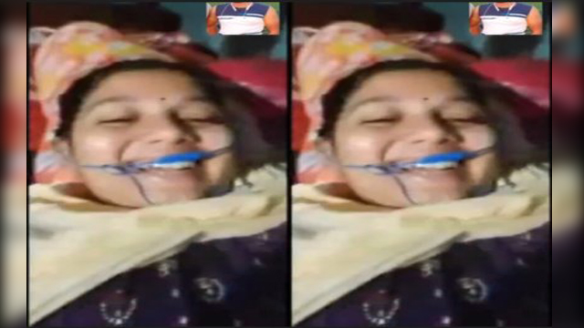Desi village girlfriend showing pussy on video call force