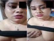 Horny Desi Bhabhi Shows her Boobs