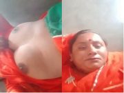 Today Exclusive -Horny Bhabhi Shows her Boobs and Wet Pussy