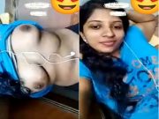 Today Exclusive-Tamil girl Shows Her Boobs