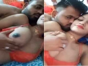 Today Exclusive- Sexy Desi Girl Boobs Pressing By Lover