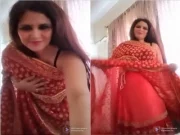 Today Exclusive-Horny Desi Bhabhi Shows Her Boobs and Pussy part 1￼