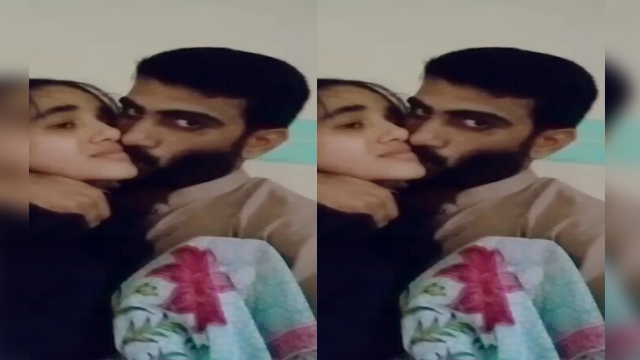 Beautiful Cute Paki Girl With Lover Part2