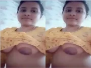 Today Exclusive-Desi Bangla Shows her Boobs and pussy