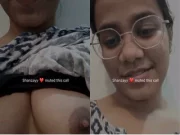 Today Exclusive- Cute Desi girl Shows her boobs and Pussy