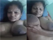 Today Exclusive- Desi Bhabhi Shows Her Big Boobs and pussy