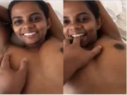 Today Exclusive- Cute Tamil Wife boobs Pressing