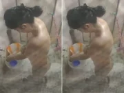 Today Exclusive- Desi Girl bathing