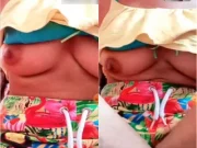 Today Exclusive- Desi Girl Girl Shows her Boobs