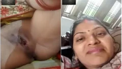 Today Exclusive-Sexy Desi Girl Shows Boobs and Pussy Part 2