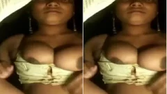 Today Exclusive- Desi Village Girl Shows Her Boobs and Pussy