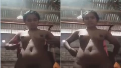 Today Exclusive- Desi Village Girl Shows her nude Body and Bathing part 2