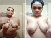 Today Exclusive- Sexy Bangla Girl Shows her Big Boobs and bathing part 2