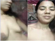 Today Exclusive-Sexy Bhabhi Shows Her Boobs and Pussy