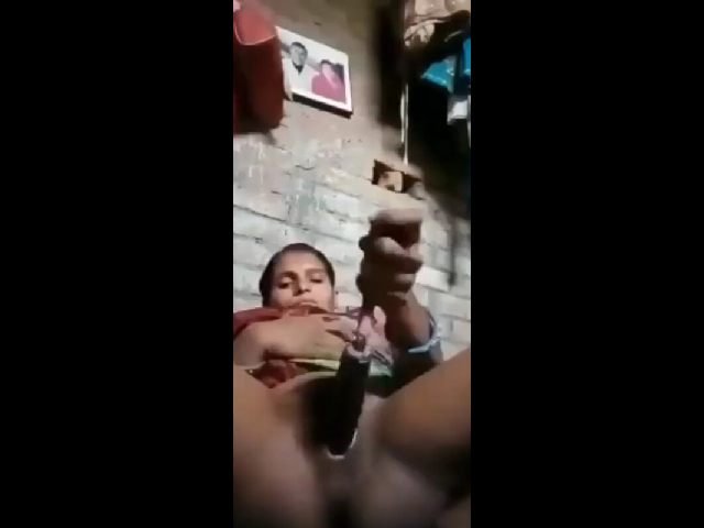 Unsatisfied Village Bhabi Masturbating