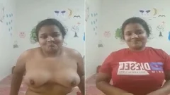 Today Exclusive- Cute Girl Shows her Boobs and Pussy