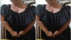 Sexy Girl Shows Her boobs and Pussy