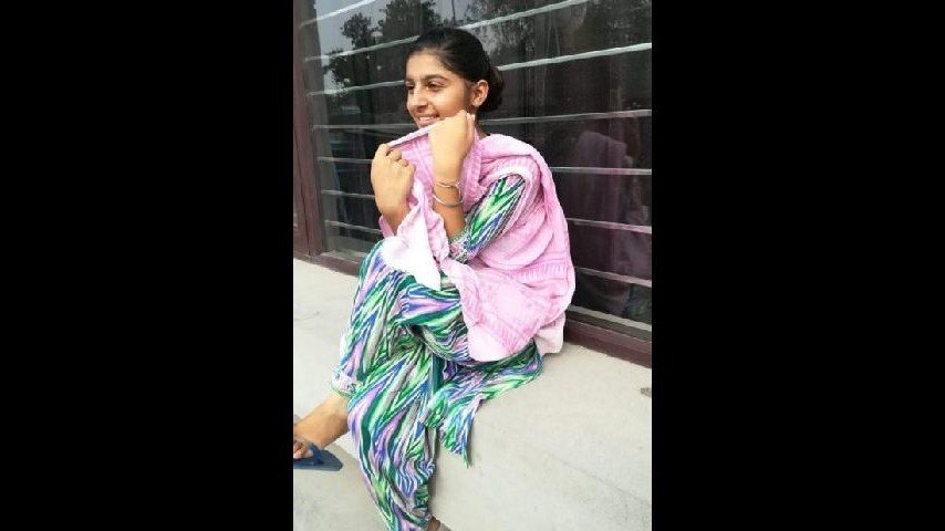 Cute Young Girl Making Video for Lover Hindi Talking