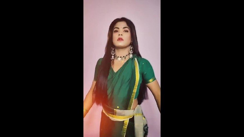 Tiktok star Montii Roy Big boobs