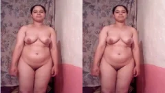 Bhabhi Shows Her Nude Body