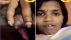 Tamil Girl Shows her Pussy on VC