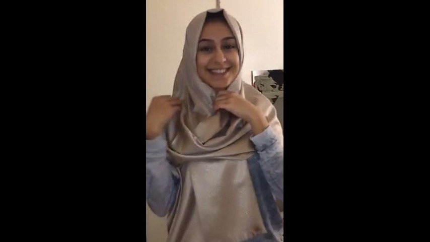 Beautiful Paki Babe Showing her Cum Dripping Pussybhabi babe beautiful