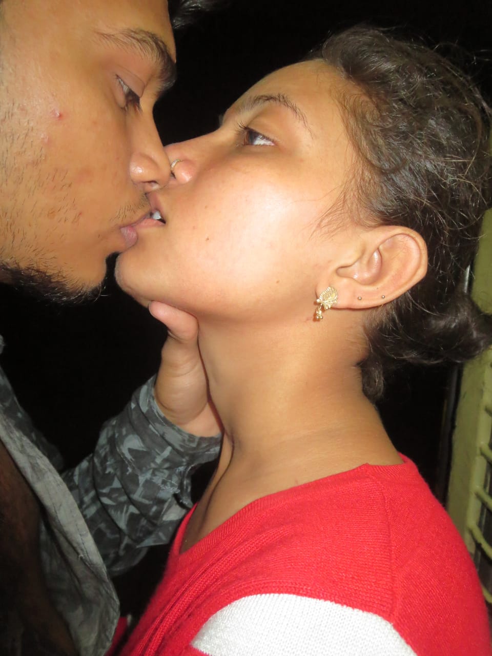 Indian Teen Ass Show And Kissing Desixnxx2