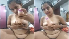 Sexy Bhabhi Enjoy With Dildo