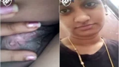 Telugu Bhabhi Shows her Boobs and Pussy On VC part 1