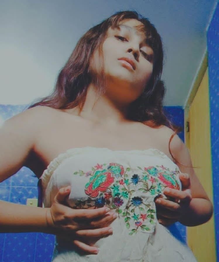 Bangladesh Influencer Ahana Leaked Nude Photos 6