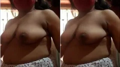 Desi Girl Shows Her Big boobs
