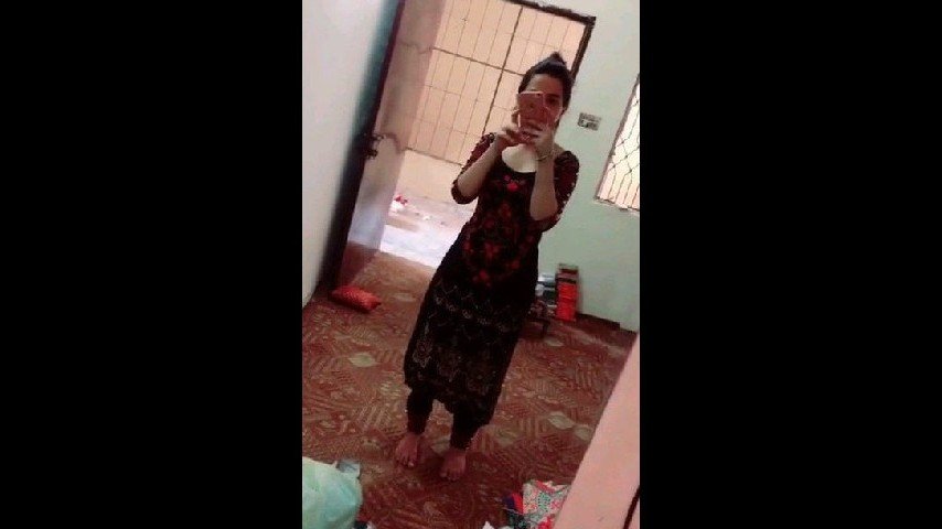 Sexy Paki Babe Hard Fucking in Hotel
