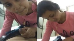 Today Exclusive- Desi Girl Give Blowjob