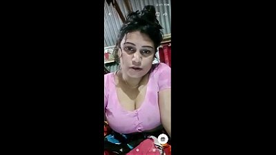 Village bhabi show her big boobs
